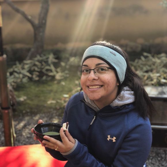 Meet your Posher, Cynthia - Picture 1 of 1